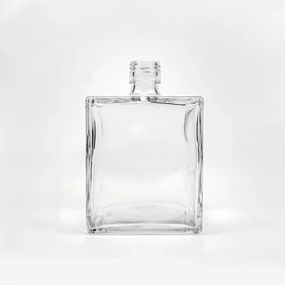 1000ml Wholesale New Design 750ml custom liquor for vodka gin whiskey spirit glass bottle