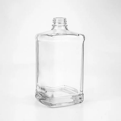 Hot Wholesale 500ml Flat Shape Glass Wine Bottle brandy whisky Spirit Bottle With Screw Cap