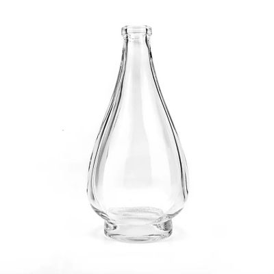 High Quality Shaped Transparent 500ml Clear Empty Vodka Liquor 700ml Gin Rum Spirits Glass Bottles