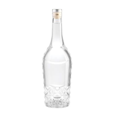 High Quality custom 750ml vodka glass bottle unique design engraving wine glass bottles for liquor with cork