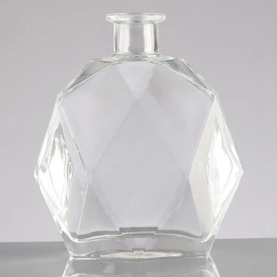 High-end unique shaped clear 500ml 700ml 750ml Whisky glass bottle with crown cap