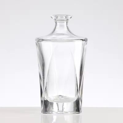 New modern design Wine bottle with triangle bottom and round body
