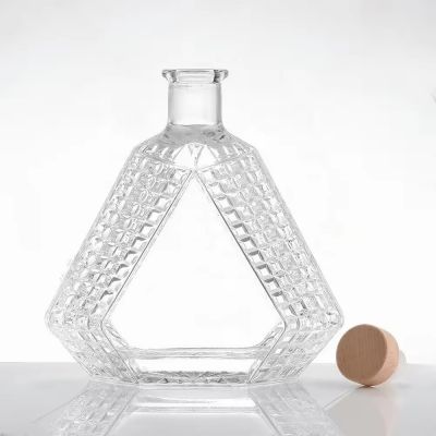 Factory Customized Eco-friendly Empty Transparent OEM Glass Whisky Bottle Flint Glass Bottle