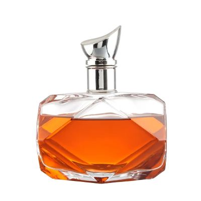 China Factory Wholesale Unique Clear Glass Bottle for Vodka Whisky liquor Glass Bottle Beverage with Glass Stopper Cork