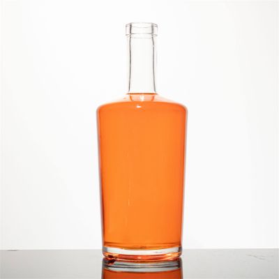 Unique Luxurious 700ml Whiskey Brandy Glass Bottles With lid For Wine Beverage Container