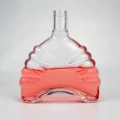 High quality clear 700ml embossed brandy carafe whisky glass bottles