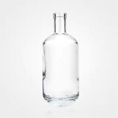 Wholesale High Quality Clear White Spirit Bottle 700ml Whisky Brandy Vodka Glass Wine Bottle