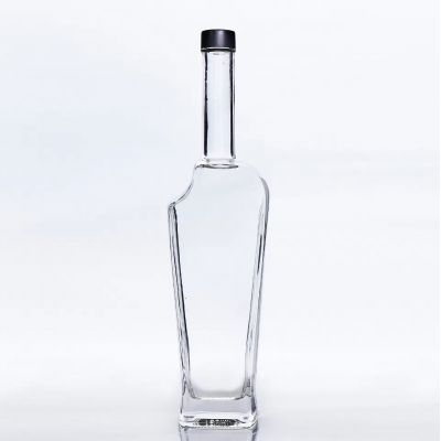 Factory custom 750ml clear glass bottle with screw cap