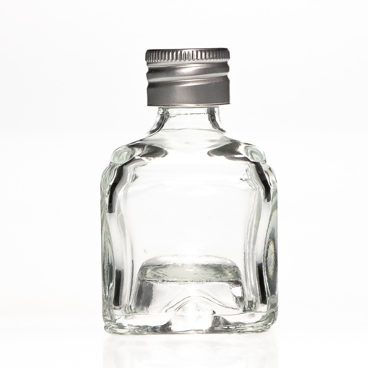 OEM ODM 50ml Small Square Thick Wall Crystal Clear Glass Spirit Bottle