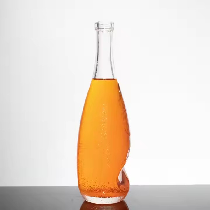 Vodka Bottle 750 Ml Glass Bottle Wholesale Glass Customized Beverage Clear Glass Bottles with Cor