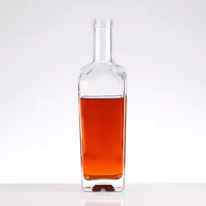 Factory Customized Slim Shape Clear Glass Bottle Custom Liquor Glass Bottle for Liquor Beverage Whisky Bottle