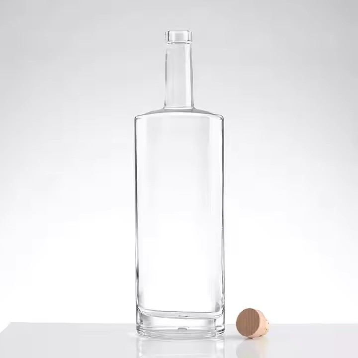 Wholesale Super Flint 750ml Ellipse Fancy Glass Liquor Bottle Gin Liquor Glass Vodka Spirit Wine Bottle