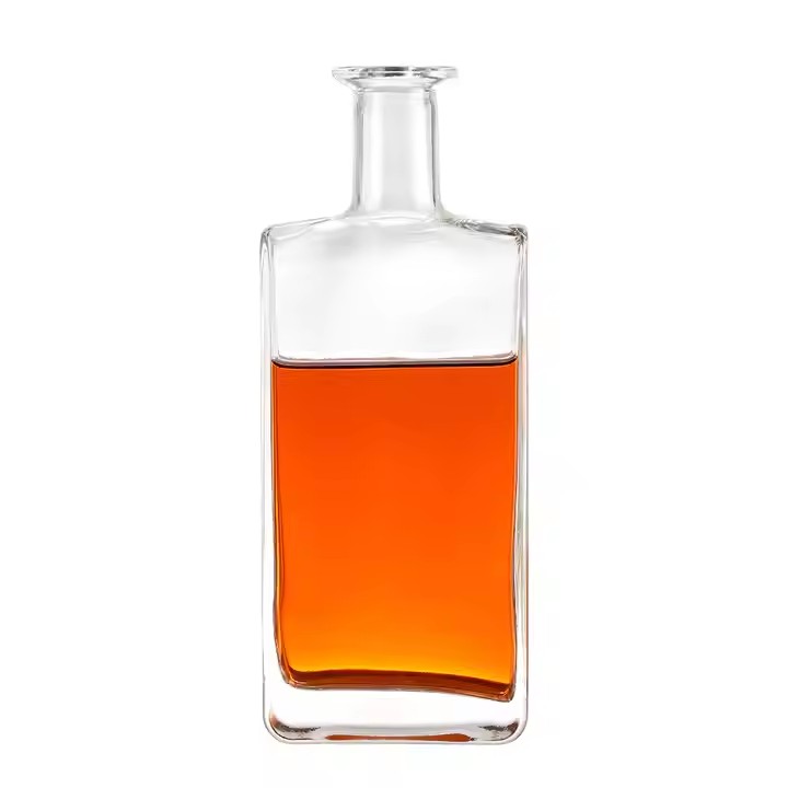 Customize 700ml Classical Fancy Crystal Square Vodka Whisky XO Brandy Cognac Tequila Rum Gin Likore Spirits Glass Bottles