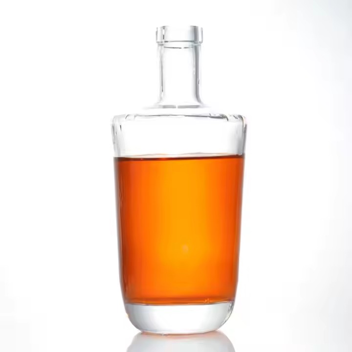 Custom Logo Round 500ml 700ml 750ml Whiskey Vodka Brandy Glass Bottle for Tequila