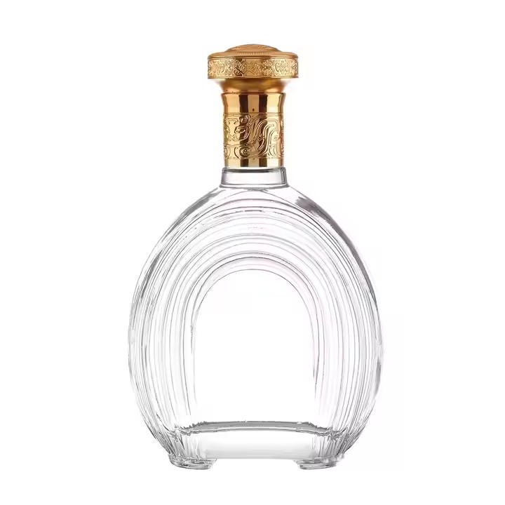 520ml Quality Flat-Top Cork Top Crown Cap Manufacturer's Empty Flint Glass Decanter for Brandy and Tequila Packaging