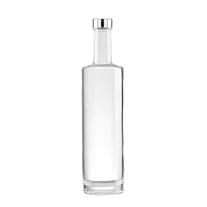 High - Quality700ml Clear Glass Liquor Bottle With Metal Cap Premium Beverage for Vodka Whiskey Alcohol Packaging Solution