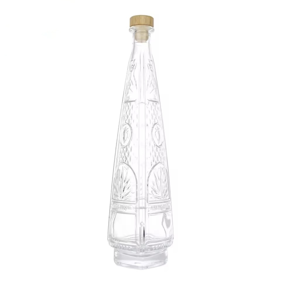 Wholesale 700ml Unique Pyramid Liquor Bottle with Custom Logo for Tequila Gin Rum Empty Clear Spirit Glass Bottle