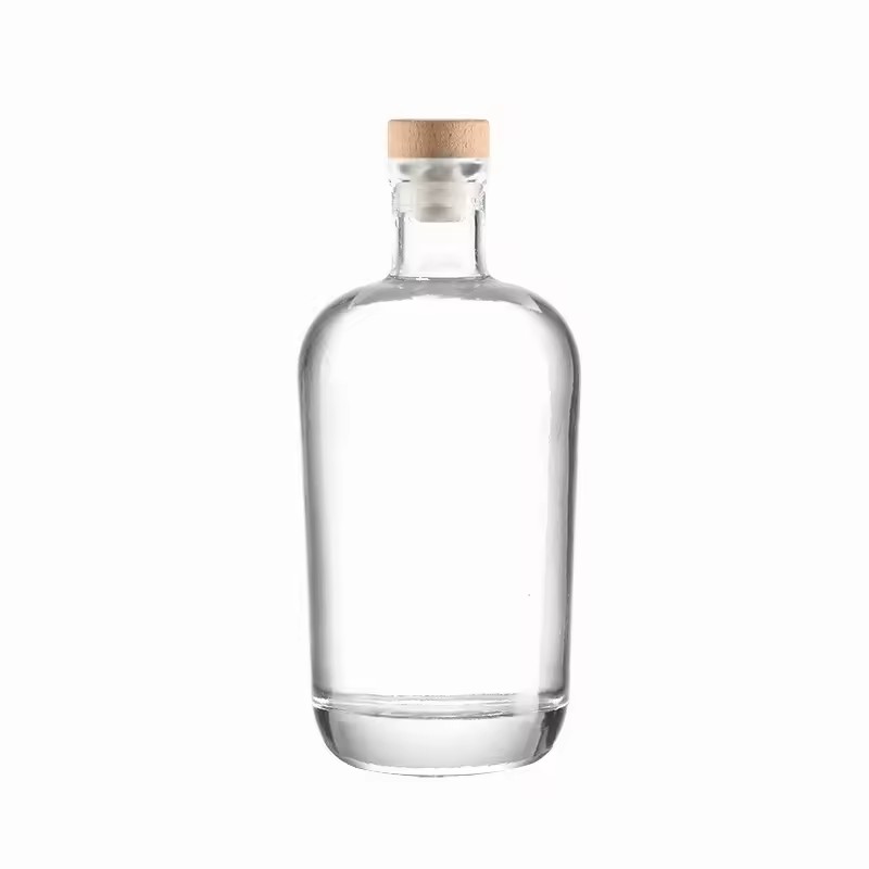 High Quality Roundness Luxury Custom 500ml Glass Vodka Bottle New Design Clear Whiskey Tequila Rum Brandy with Wooden Bottle Cap