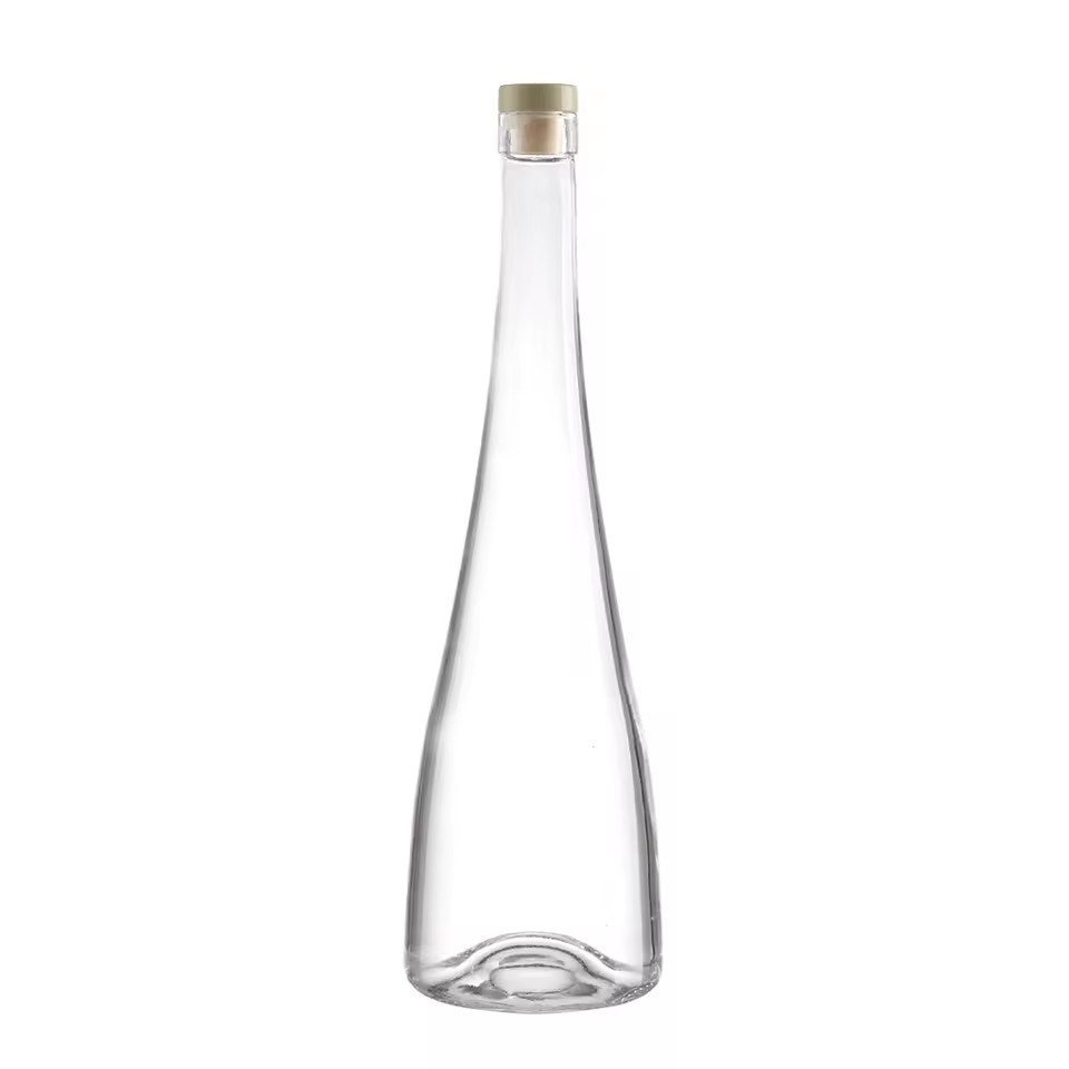 Wholesale 700ml Super Flint Clear Liquor Glass Bottle Empty for Tequila and Brandy with Rubber Stopper Sealing