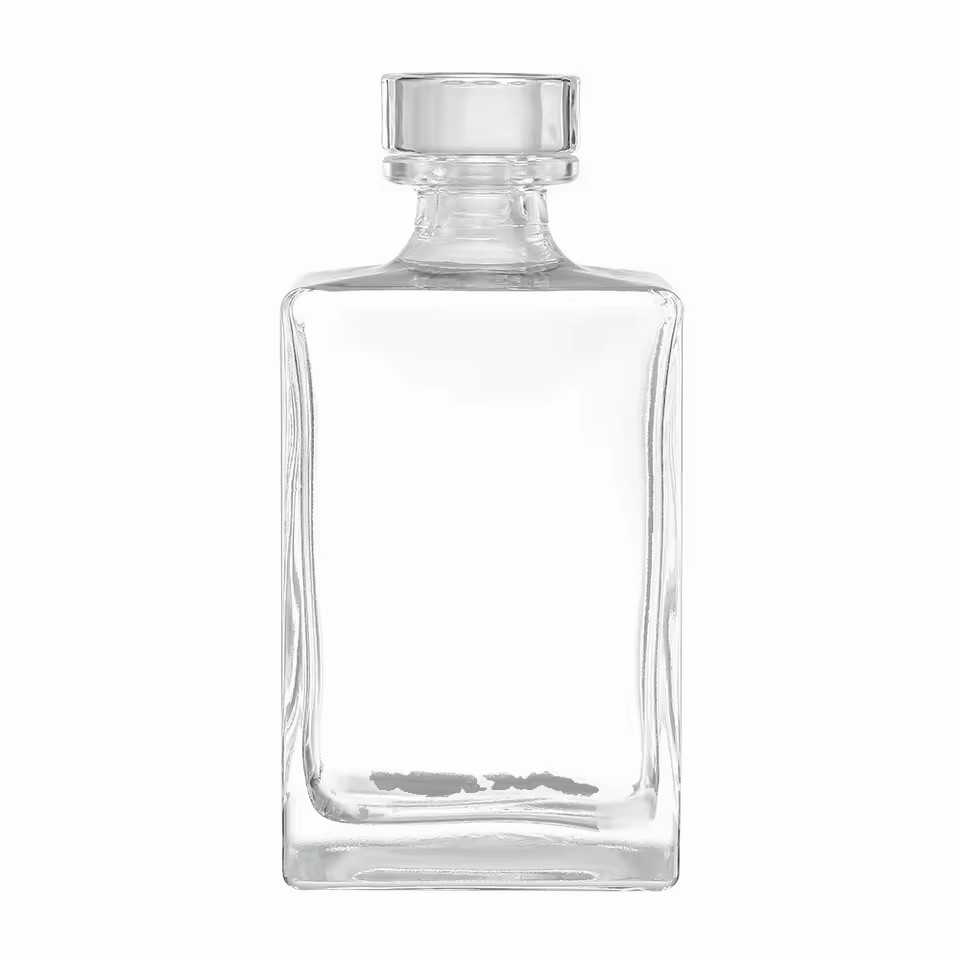Square Shaped 500ml Glass Wine Brandy Tequila Coffee Liquor Bottles with Frost Finish Decal 700ml Cork Stopper for Water Packing