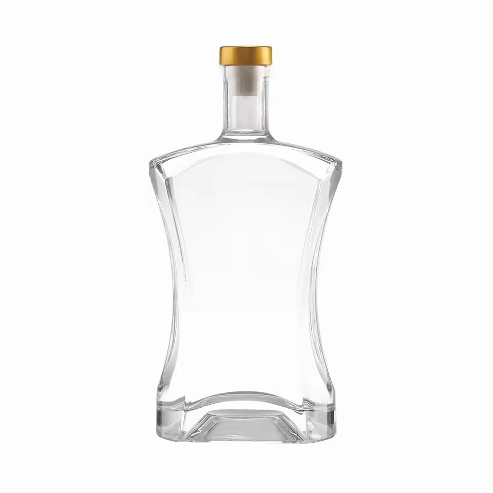 Custom 500ml 700ml Flat Shape Glass Bottles for Vodka Whiskey Brandy with Cork Stopper for Nightclubs Bars Casinos Tequila Use