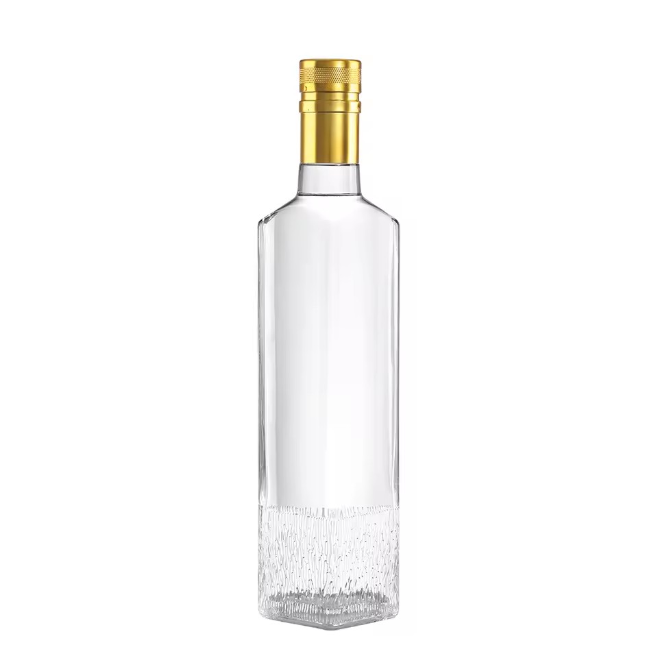 Customized Fanshaped Embossed Bottom Transparent Luxury Empty 500ml 750ml Glass Liquor Bottle for Gin Brandy Rum