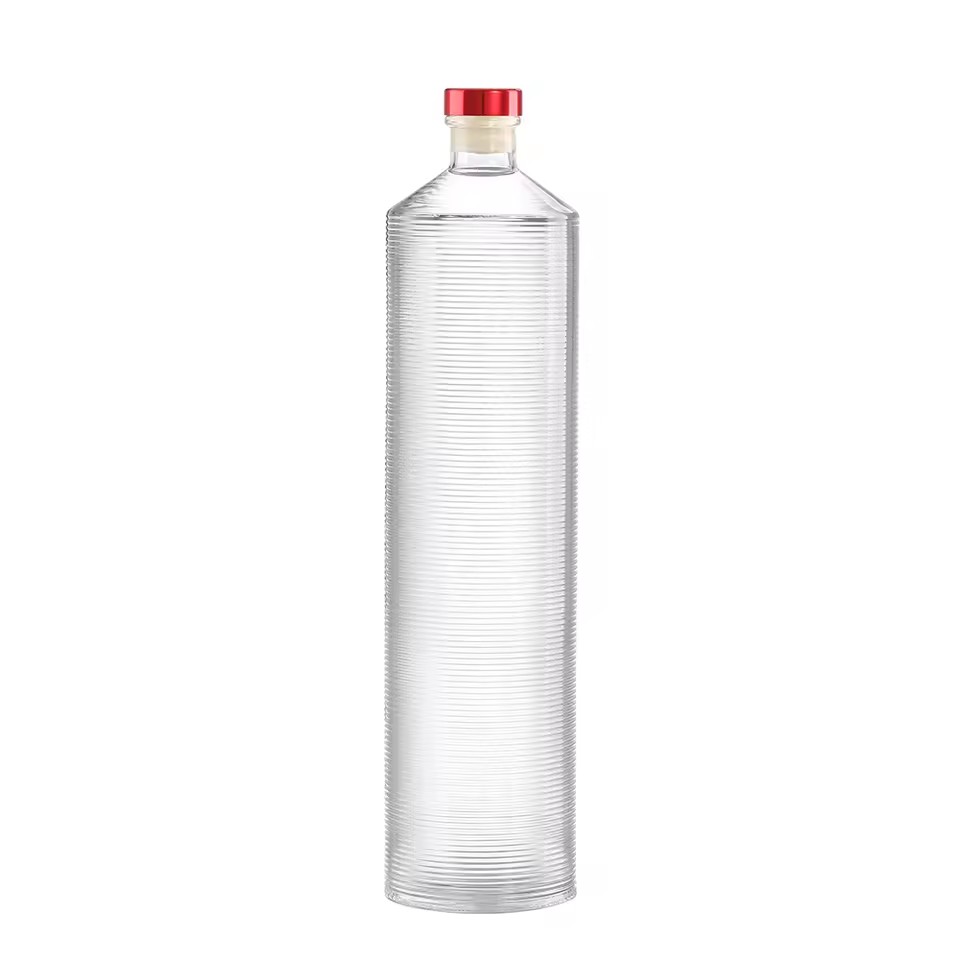 Recyclable Round Shape Glass Spirits Bottle Factory Wholesale Liquor Wine 500ml 700ml Glass Bottle for Whisky Vodka Gin Rum