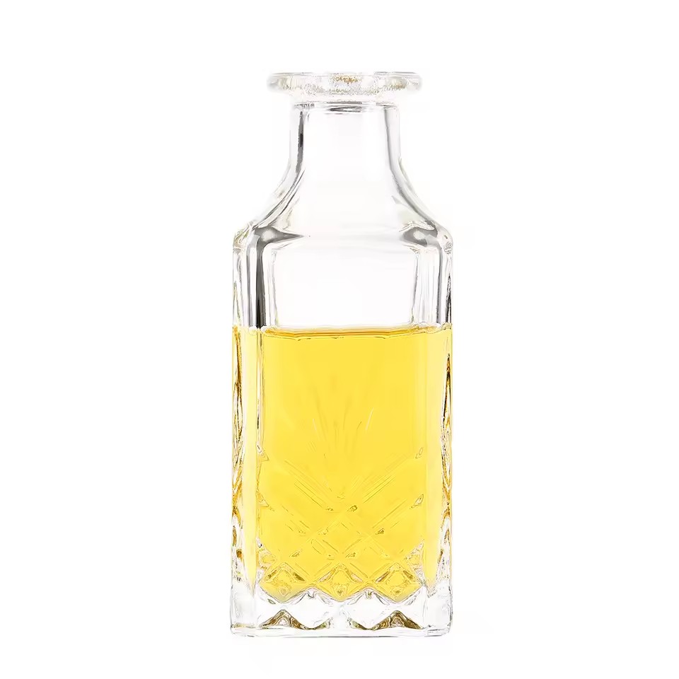 New Luxury Home Air Fresh Aromatherapy Clear Glass Bottle Fragrance Oil square Reed Diffuser with Cork