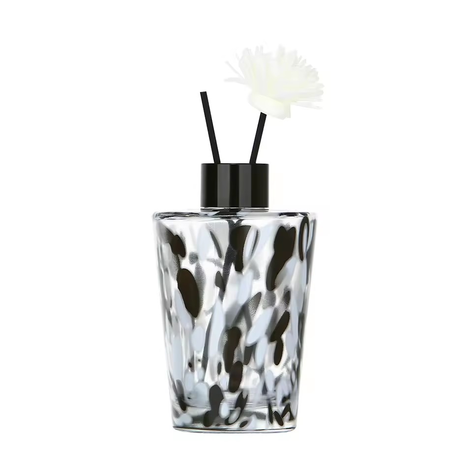 Customized Mini Stained Glass 20mL 30mL 50mL 100mL Premium Empty Glass Diffuser Bottle for Hotel Yoga Studio