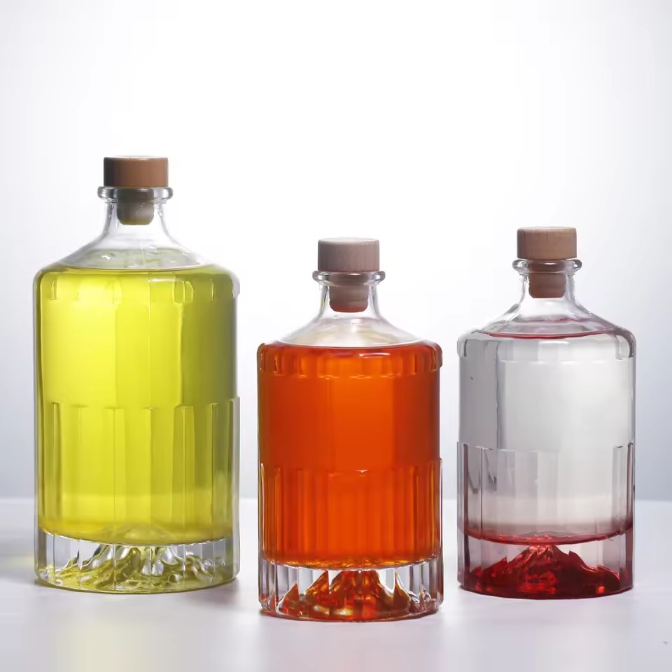 Luxury 500ml Long Cylinder Shaped Liquor Glass for Displaying Vodka Whiskey Tequila Brandy Rum Gin Screen Printed Cork Sealing