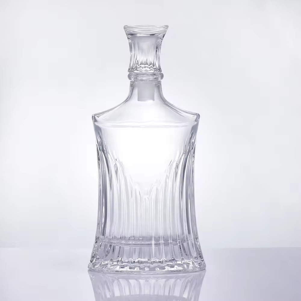 750ml Clear Gold Decanter with Crown Cap Professional OEM/ODM Liquor Glass Bottle for Vodka Whisky Whiskey Tequila Brandy
