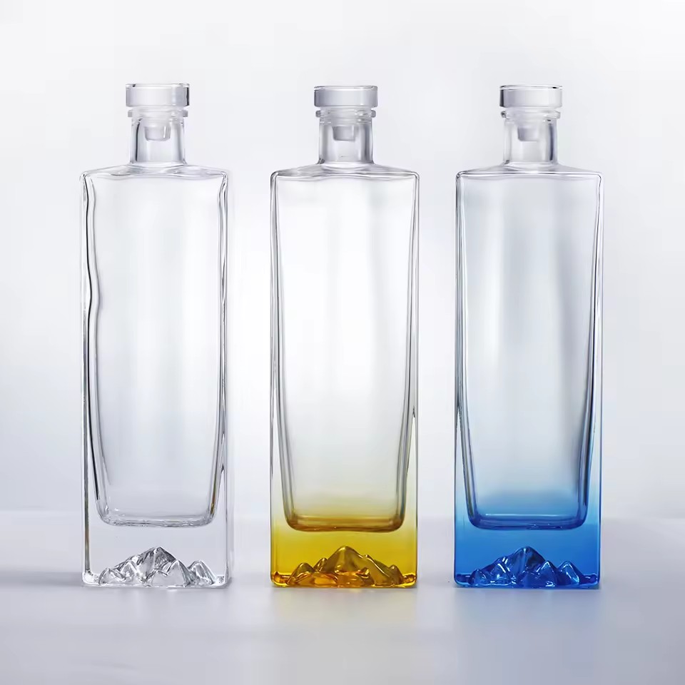 500ml Luxury Flint Glass Wine Bottle Square Empty Banquets Volcano Classy Liquor with Cork Sealing Flat Shape for Tequila