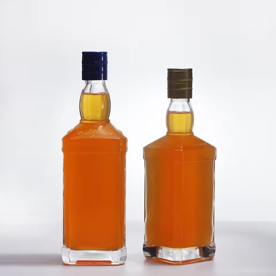 Custom 500ml 750ml Square Whisky Vodka Glass Bottles Easy Open End Screen Printed Super Flint Glass for Brandy Energy Drinks
