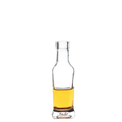 Mini Size 100ml Square Shape Glass Liquor Bottle in stock