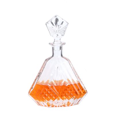 700ml New Arrived Lead Free Crystal Triangular whiskey Decanter Wine bottle