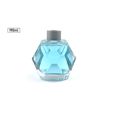 Extremely clear polyhedral 190ml glass aromatherapy diffuser bottle 