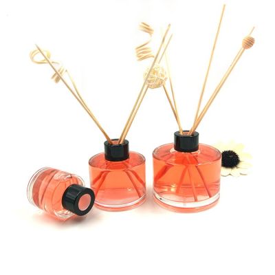 Home decor 50ml round aroma reed diffuser glass bottle with cork stoppe