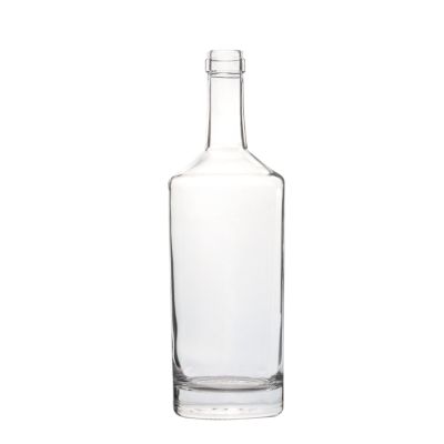 Custom 700ml Spirit Liquor Glass Flint Bottles With Cork 