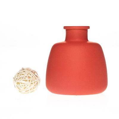 Supplier Wholesale 100ml Empty Round Frosted Solid Color Glass Aroma Oil Diffuser Bottle 