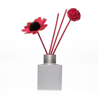 Factory Wholesale 100ml Square Gray Coloured Empty Fragrance Oil Packaging Glass Reed Diffuser Bottle 