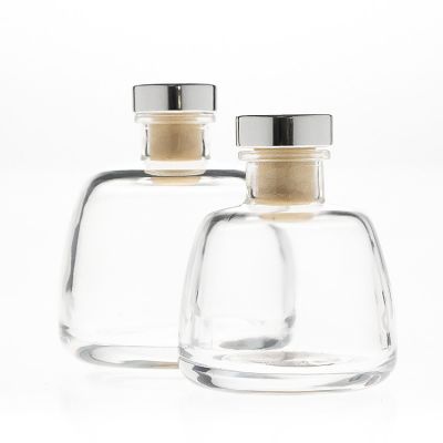 New Design 100ml 200ml Special Round Room Decorative Glass Fragrance Diffuser Bottle with Wooden Stopper 