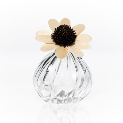 Supplier Wholesale 140ml Luxury Round Ball Shape Embossed Glass Essential oil Bottle for Reed Diffuser 