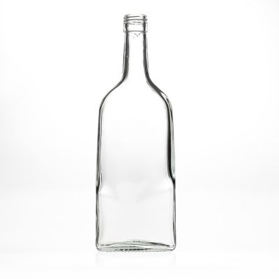 650ml Square Shaped Glass Liquor Bottles 22 oz Whisky Vodka Glass Bottle for Sale