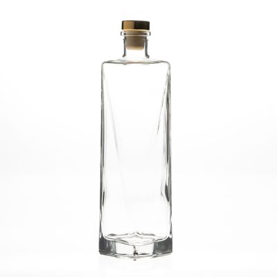 Glasses Supplier 700ml 24oz Creative Shaped Crystal Glass Spirit Bottles Empty Bottle for Whisky