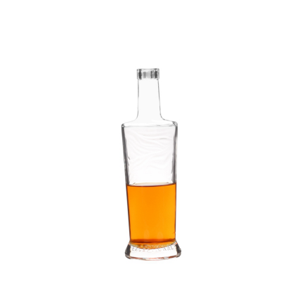 Best Selling transparent 700ml vodka whisky glass liquor bottle