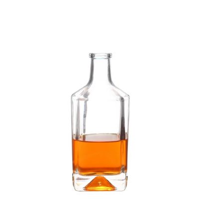 Wholesale custom design 500ml unique square shape transparent vodka whisky glass bottle cork