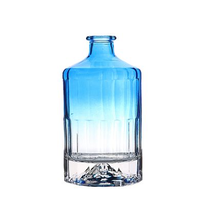 Wholesale 2020 new custom design blue wine liquor glass bottle