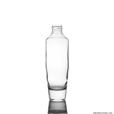 Thick Base 550ml Crystal Clear Glass Gin Bottle for Alcohol 