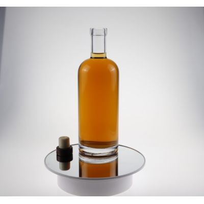 square shape premium heavy cork top delicate taper 750 ml 700 ml spirits vodka gin liquor glass bottle 