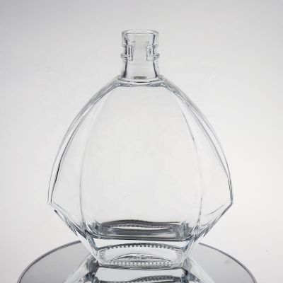 Brandy XO heavy bottom material factory price crystal white glass bottle 